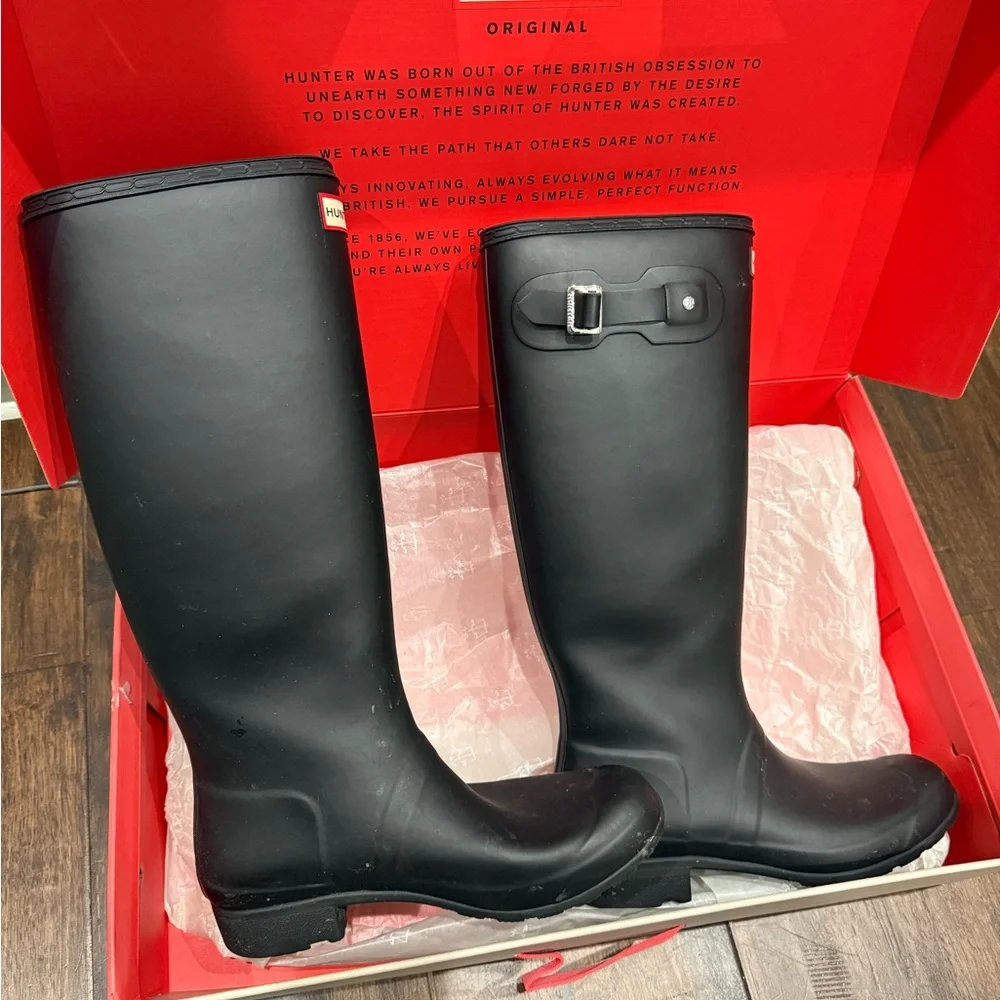 Hunter Original Black Rain Boots - Picture 2 of 4